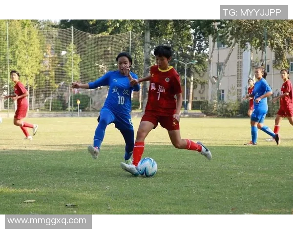 绘画与女足的完美结合展现青春活力与艺术魅力的精彩瞬间